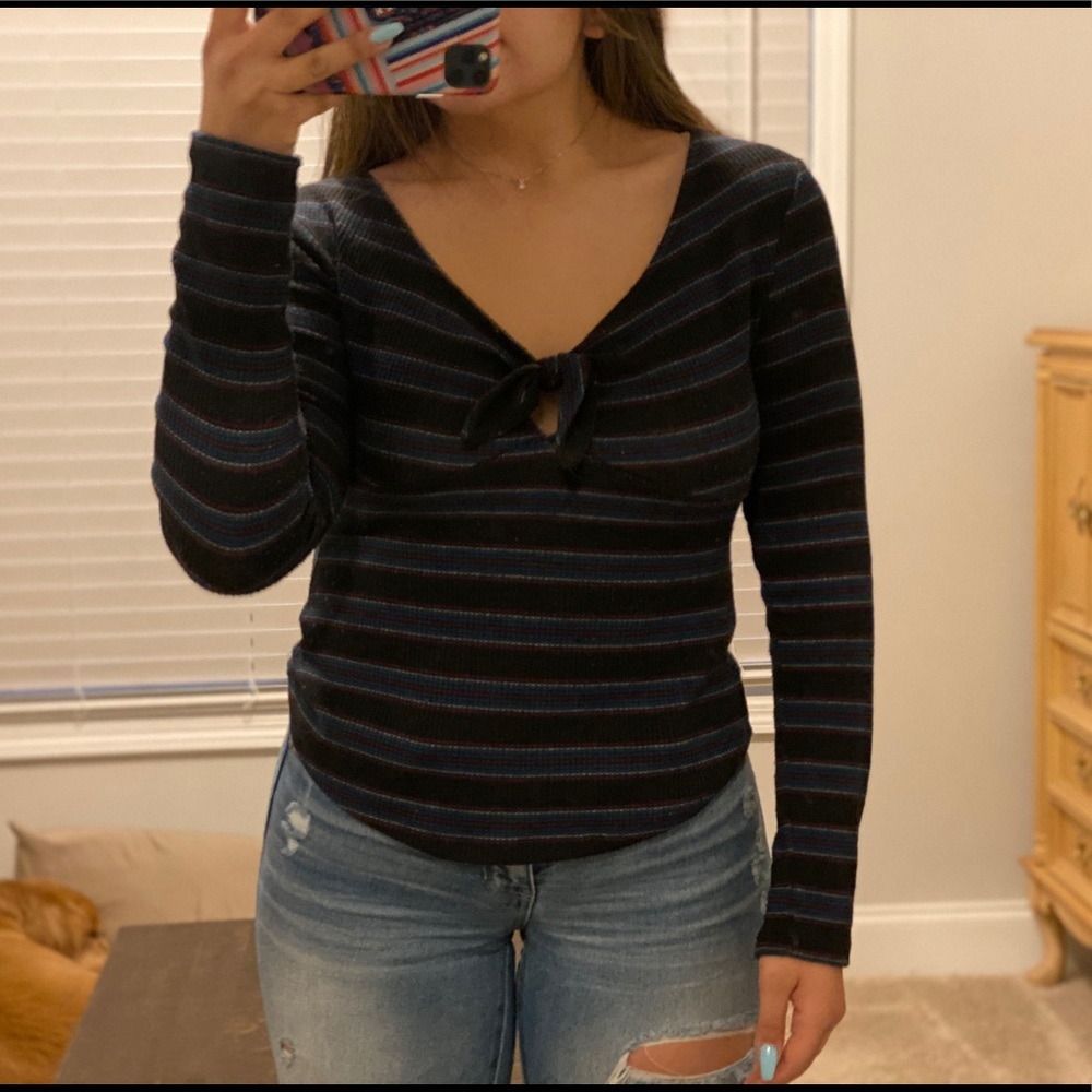 Black tie knot long sleeve stripped shirt